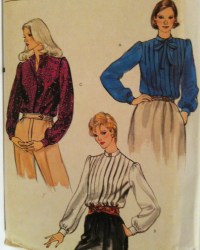 8091 VOGUE LOOSE LS COLLAR BLOUSE TUCKS OR NOT PATTERN 12, OR 10 CHOICE UNCUT